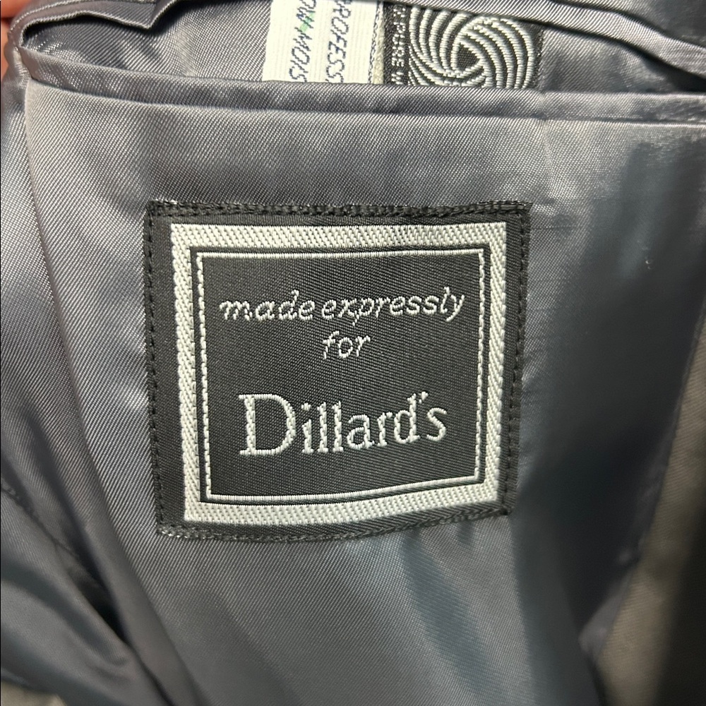 9932 Men's Gray Suit Dillards Size 39R Coat 32 Pants Yves Saint Laurent - Picture 7 of 15